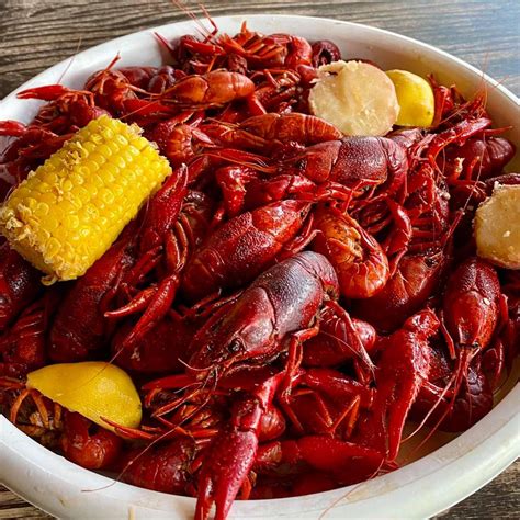 Where To Enjoy A Sizzling Crawfish Boil In Austin This Spring
