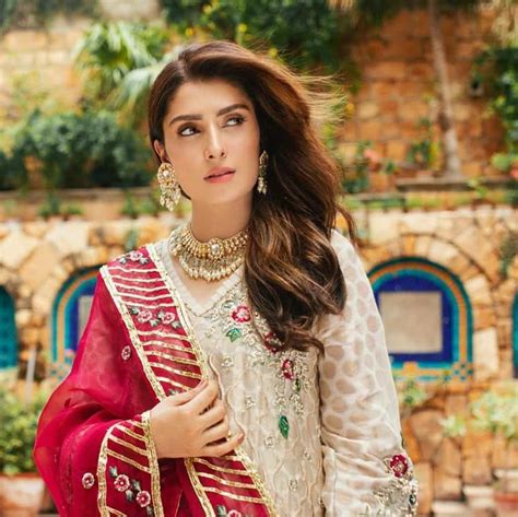 Beautiful Pictures Of Ayeza Khan From Her Latest Photoshoot Showbiz