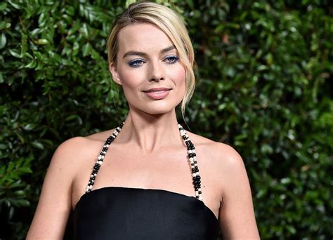Actress Margot Robbie Shares Her Diet And Fitness Secrets Thebuzr