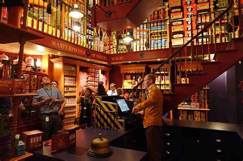 Whats Inside The Wizarding World Of Harry Potter Diagon Alley