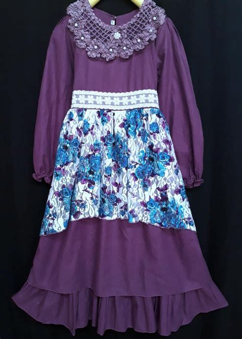 Bahan kain polyester memang sangat unggulan. 25 Gamis Anak Kombinasi Brokat - Model Baju | Gamis | Celana | Sepatu
