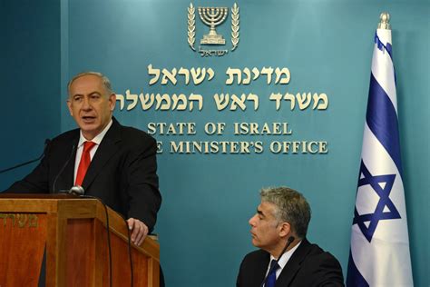 مستعد لتنحية الخلافات زعيم المعارضة الإسرائيلية يدعو نتنياهو لتشكيل