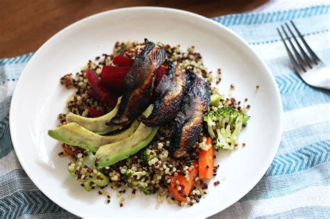 Maybe you would like to learn more about one of these? Healthy Lunch: Quinoa Bowl with Vegan Portobello Bacon ...