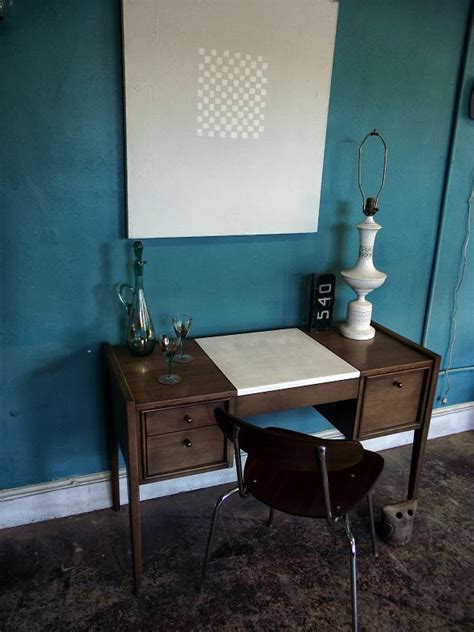 Vintage ground: mid century desk / vanity
