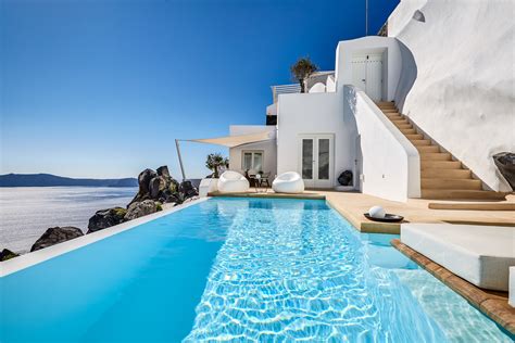 The 4 Best Villas In Santorini Georgia Papadon Classy And Fabulous