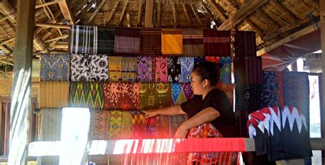 Sasak Sade One Of Lomboks Colorful Traditional Village