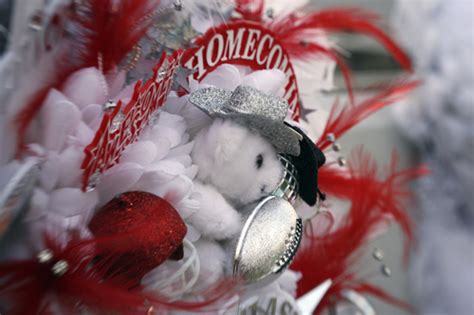 Prom And Homecoming Corsage Ideas Diy Tutorials Sparkle Prom