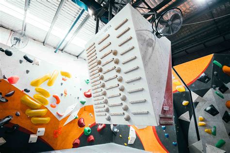 Bouldering And Training Facilities Nomad Bouldering