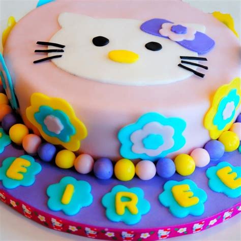 Chef SheillaSimpe Hello Kitty Fondant Cake