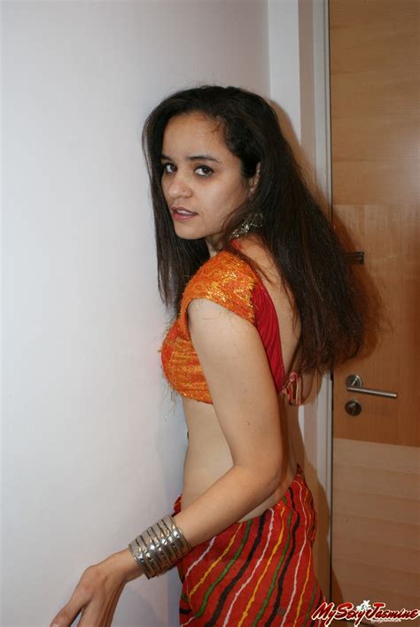 Indian Princess Jasime Takes Her Traditional Clothes And Poses Nude