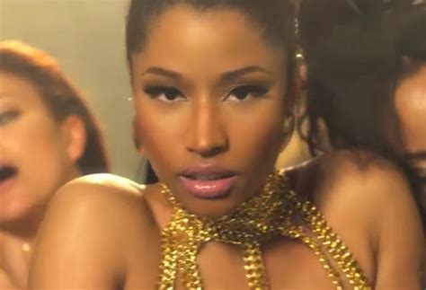 See Nicki Minaj Rub Her Butt On Drake In Her New Video Anaconda Rolling Stone