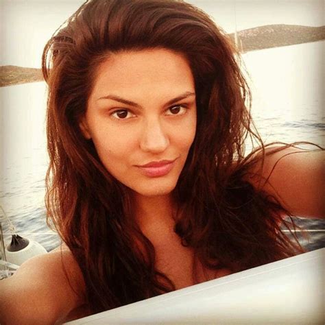 Toplam 174 almeda abazi haberi bulunmuştur. Almeda Abazi*_* If somebody say she's not beautyfull he most be blind | Beauty, Famous, Blinds