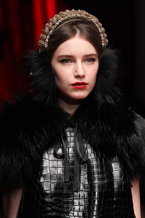 Dolce And Gabbana Fall 2015 Ready To Wear Details Gallery