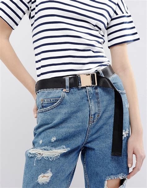 A tragic car accident occurred this past sunday. ASOS Seat Belt Buckle Belt | ASOS
