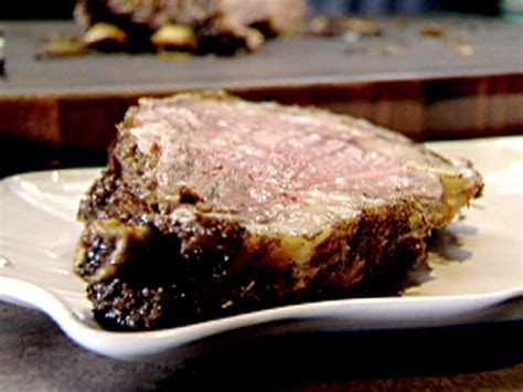 If you love prime rib, then you will be amazed at the next level flavor achieved from a smoked prime rib roast. Horseradish And Garlic Prime Rib Recipe | Tyler Florence | Food Network