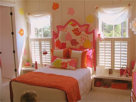Bright modern young girls bedroom. Key Interiors by Shinay: 22 Transitional modern Young ...