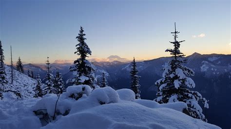 Winter Sunset In The Cascade Mountains Wa Rhiking