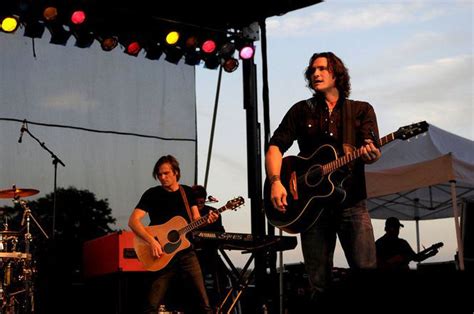 Joe Nichols Entertains Chesaning With His Chart Toppers Country