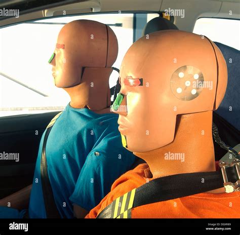 Crash Test Dummies Hi Res Stock Photography And Images Alamy