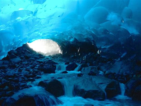 Ice Cave In Mendenhall Glacier Alaska Lost Forever Oc 2448 × 1836