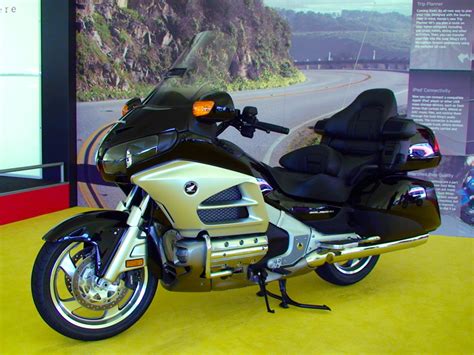 The honda gold wing is a series of touring motorcycles manufactured by honda. Photos & Video of the New 2012 Honda Gold Wing at Daytona ...