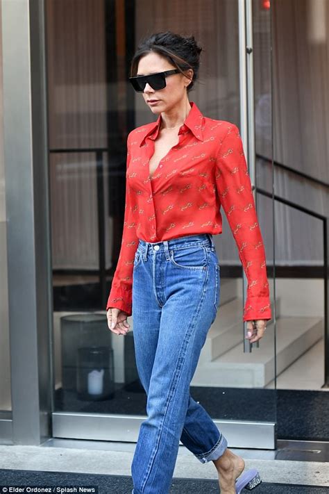 Victoria Beckham Flashes Nipples In Chic Shirt In Nyc Daily Mail Online