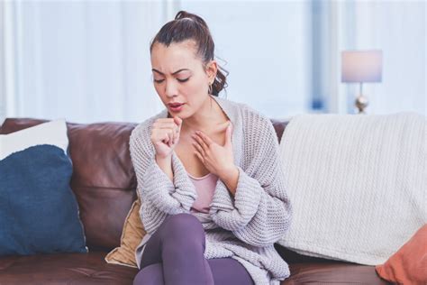 Heres When To Worry About A Lingering Cough Trendradars