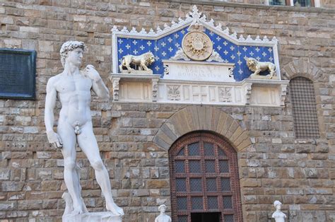 Replica Of Michelangelos David In Piazza Della Signoria Flickr