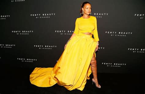 Rihannas Yellow Fit At The Fenty Beauty Launch Was Pure