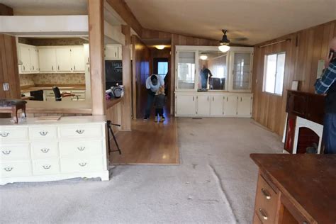 How To Make An Older Mobile Home Look New Again Mobile Home Friend