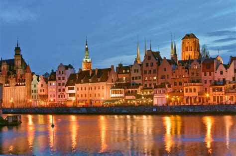 Danzig), major commercial port in poland, situated at the estuary a jewish settlement grew up in gdansk after 1454 but owing to the opposition of the merchants in 1520 the jews had to. Bilder från Gdansk (Polen) - Boka din resa hos Ving