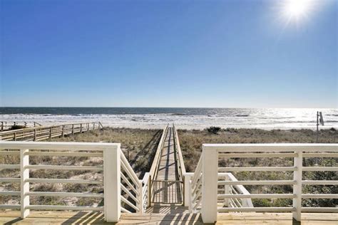 Carolina beach house rentals oceanfront. Oceanfront Homes In Carolina Beach | Victory Beach Vacations