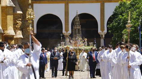 La Procesión Del Corpus Christi De Córdoba En Imágenes