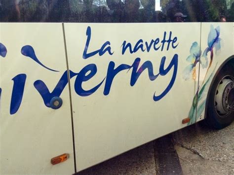Scrawled , scrawl·ing , scrawls v. paris breakfasts: Falling for Frenchie Types