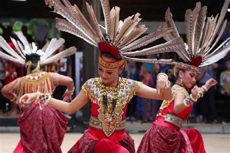 Sejarah Dan Asal Usul Suku Banjar Lengkap Dengan Kebudayaan Khasnya