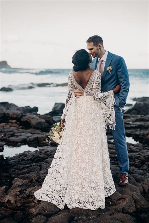 Oahu Hawaii Elopement Locations And Elopement Packages Based In Hawaii