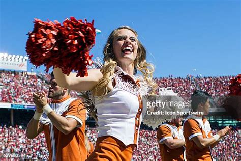 Oklahoma Sooners Cheerleaders Photos And Premium High Res Pictures