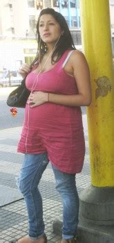 LATIN PREGNANT TEEN IN THE STREET 30 08 2014 Preggophilia
