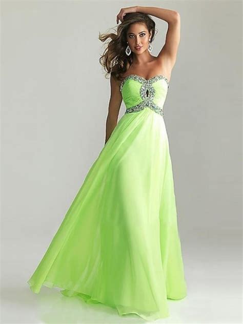 We drop new clothes three times a week, that's why we're the best place to shop womens clothing online. Formal Dress Australia: Cheap Green Formal Dresses & Gowns ...