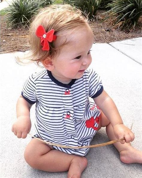 A hairstyle is easily formed, you need to beat your hair with your fingers. 20 Super Sweet Baby Girl Hairstyles | Easy toddler ...