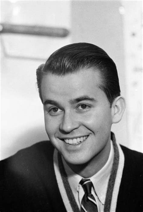 Also are details of the boogie mens hairstyle which is a specific way to comb the sides up to. Princeton Haircut 1950s Pictures | princeton haircut 1950s ...