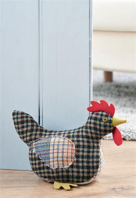 Tweed Chicken Doorstop - Free sewing patterns - Sew Magazine