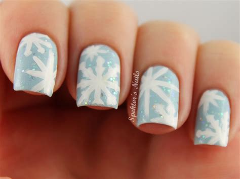 16 Fabulous Snowflake Nail Designs To Try This Winter