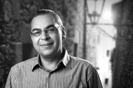 يُعد أول كاتب عربي في مجال أدب الرعب. أحمد خالد توفيق: April 2011