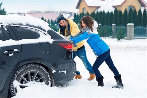 What To Do When Your Car Is Stuck In Snow And Ice Carbuzz