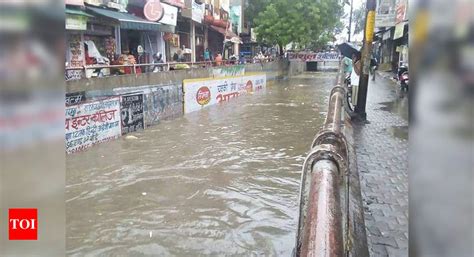 Traffic Cops Identify 18 Spots Where Flooding Leads To Snarls In