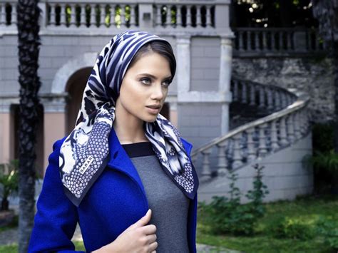 Чеченские женщины в платках 90 фото