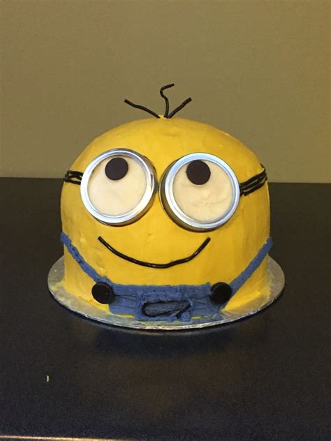 Despicable me 2 is coming soon and my middle boy loves the cute minions, so this year he wanted a minion birthday cake. Minion cake with buttercream icing. (With images) | Minion cake, Buttercream icing, Butter cream