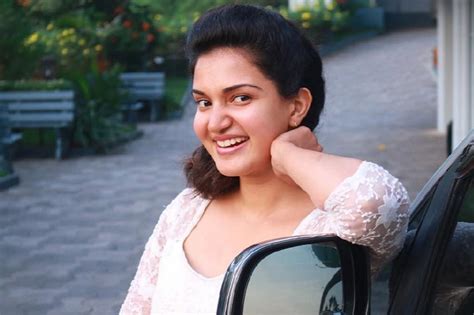 Malayalam Actress Honey Rose Reveals That Casting Couch Does Exist In