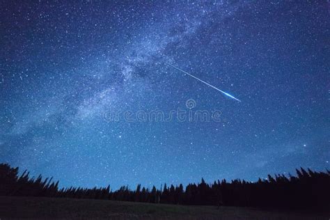 Meteorshower Stock Photos Free And Royalty Free Stock Photos From